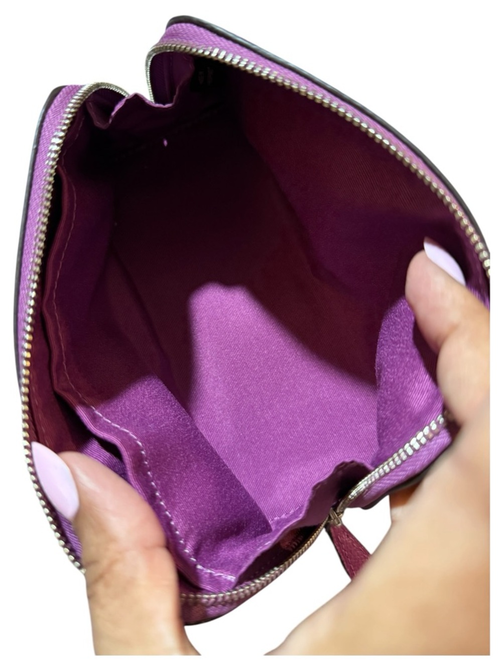 Coach Magenta Crossgrain Leather Cosmetic Pouch, Like New! 💜🩷 - Picture 7 of 14